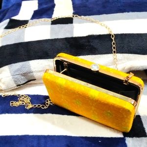Box sling